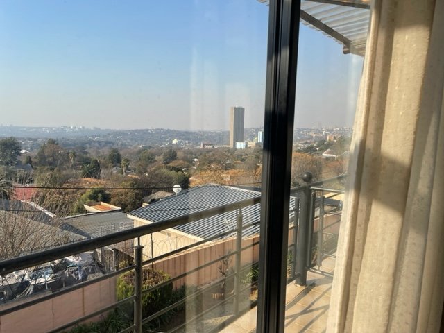 To Let 1 Bedroom Property for Rent in Auckland Park Gauteng