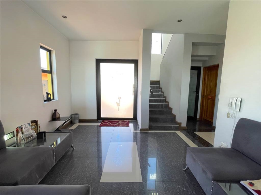 To Let 1 Bedroom Property for Rent in Auckland Park Gauteng