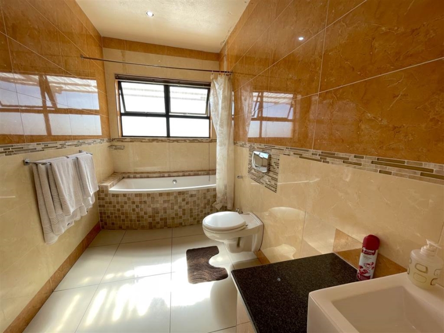 To Let 1 Bedroom Property for Rent in Auckland Park Gauteng