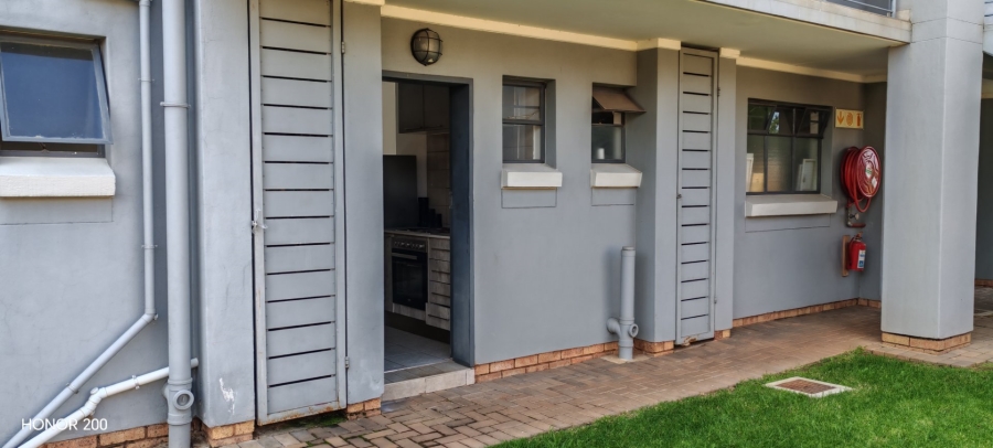 4 Bedroom Property for Sale in Monavoni Gauteng