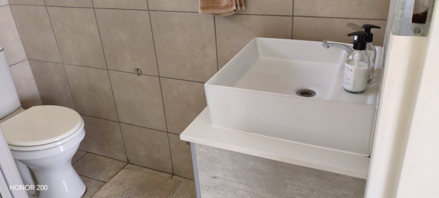 4 Bedroom Property for Sale in Monavoni Gauteng