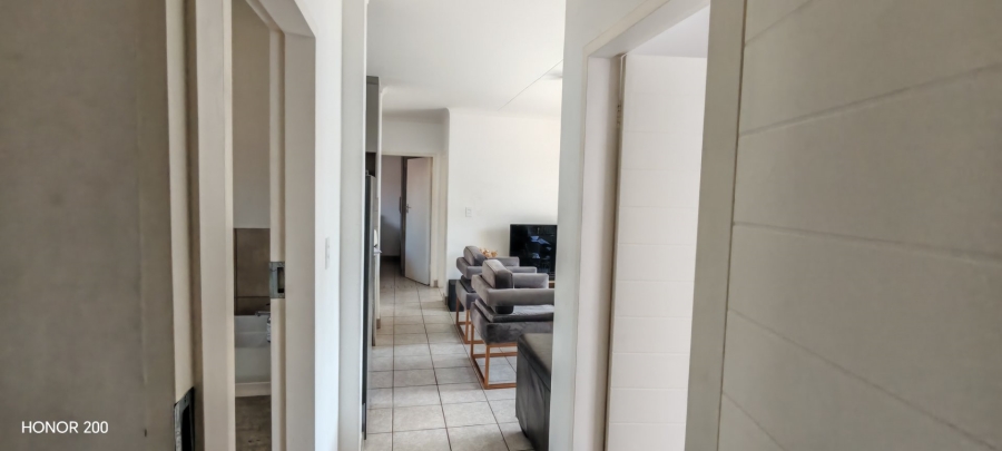 4 Bedroom Property for Sale in Monavoni Gauteng