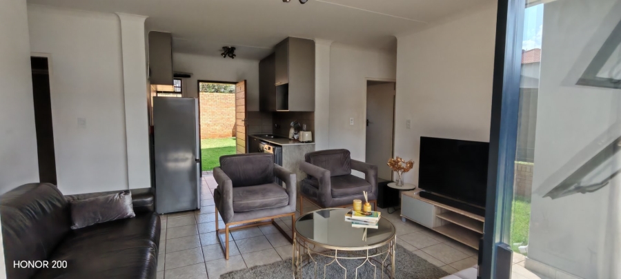 4 Bedroom Property for Sale in Monavoni Gauteng