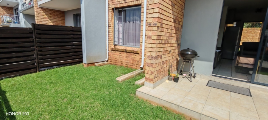 4 Bedroom Property for Sale in Monavoni Gauteng