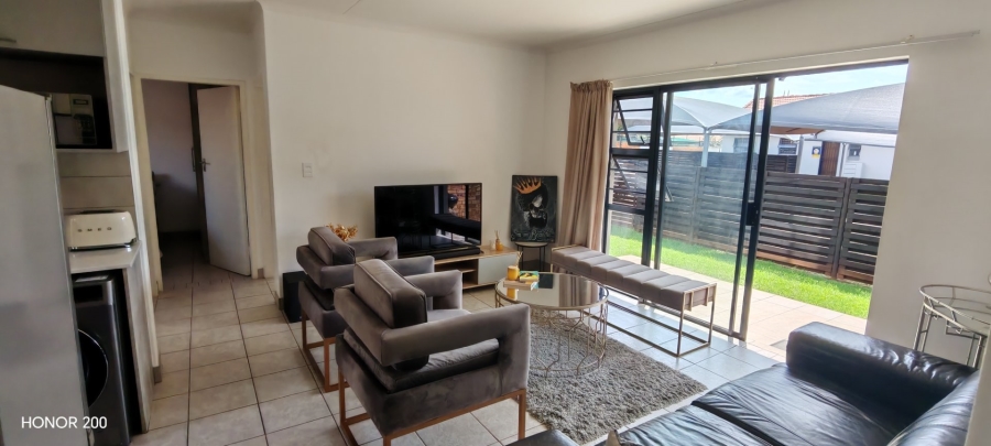 4 Bedroom Property for Sale in Monavoni Gauteng