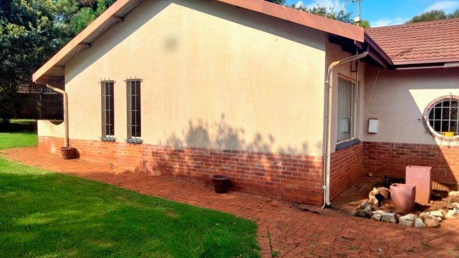 3 Bedroom Property for Sale in Valhalla Gauteng