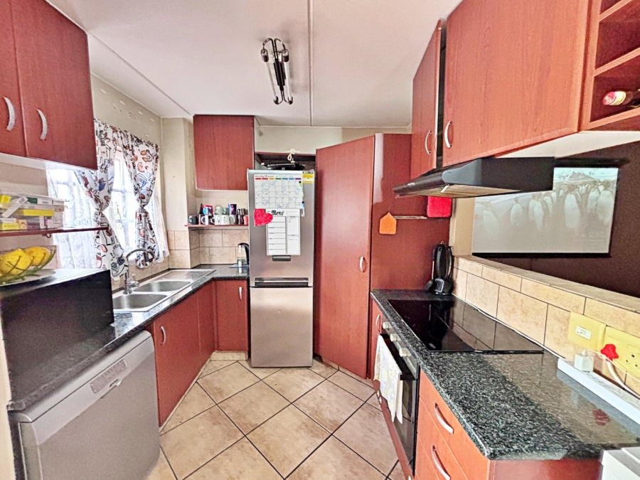 2 Bedroom Property for Sale in Celtisdal Gauteng