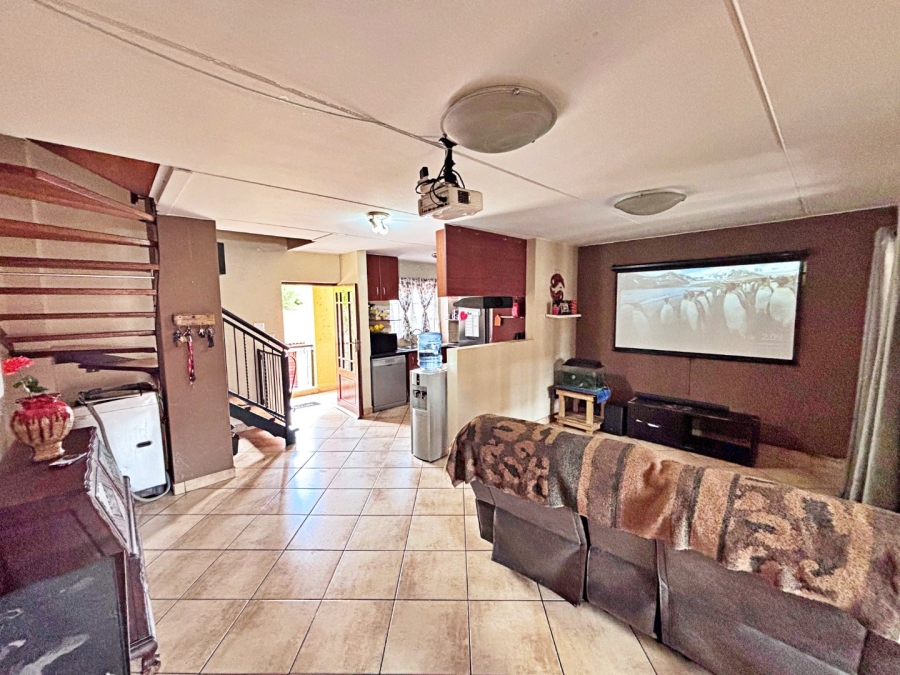 2 Bedroom Property for Sale in Celtisdal Gauteng