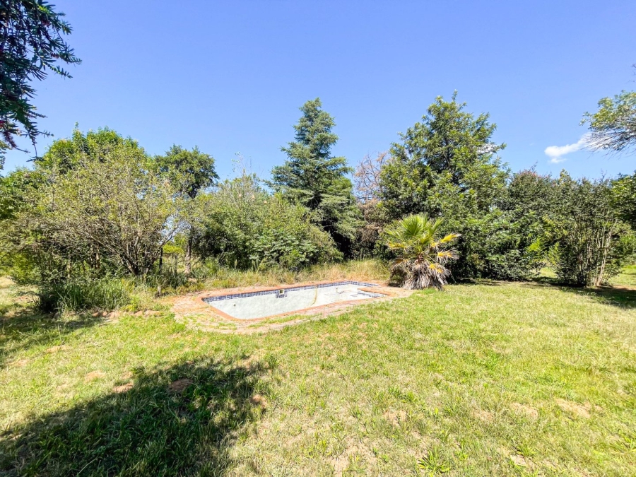 Commercial Property for Sale in Hartebeestfontein Gauteng