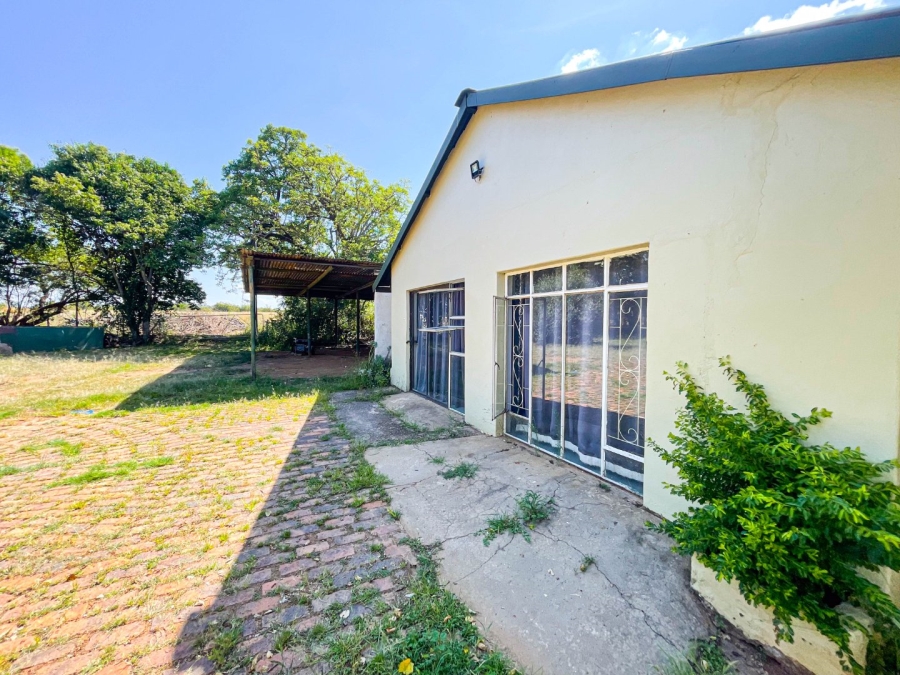 Commercial Property for Sale in Hartebeestfontein Gauteng