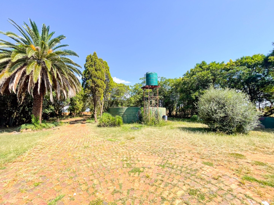 Commercial Property for Sale in Hartebeestfontein Gauteng