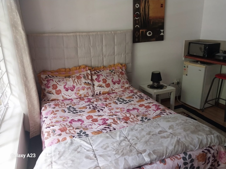 To Let 1 Bedroom Property for Rent in Sandton Central Gauteng