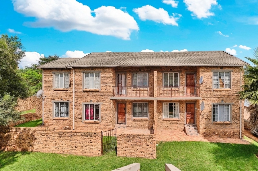 3 Bedroom Property for Sale in Strubensvallei Gauteng
