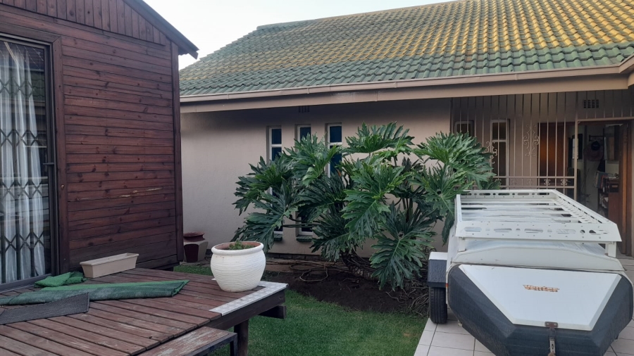 3 Bedroom Property for Sale in Vanderbijlpark SE 7 Gauteng