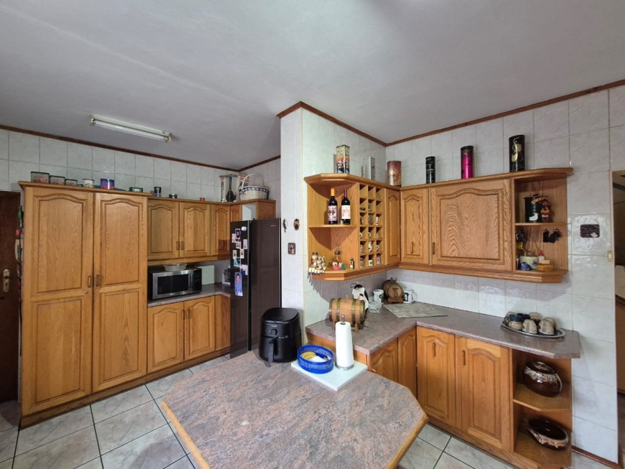 4 Bedroom Property for Sale in Vanderbijlpark SE 3 Gauteng