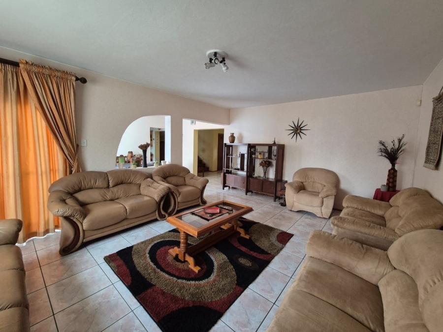 4 Bedroom Property for Sale in Vanderbijlpark SE 3 Gauteng