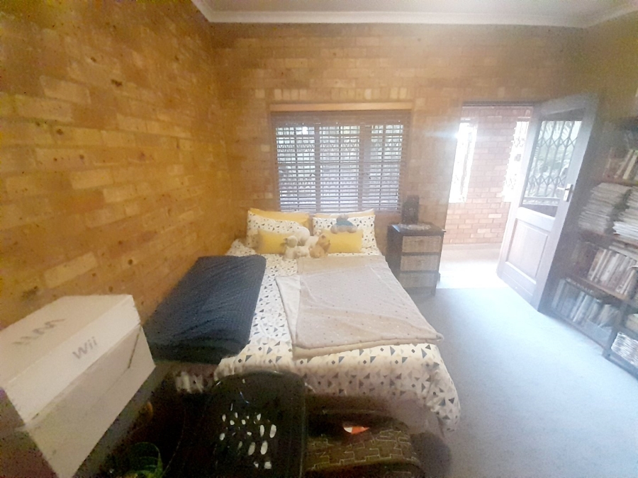 5 Bedroom Property for Sale in Lyttelton Manor Gauteng