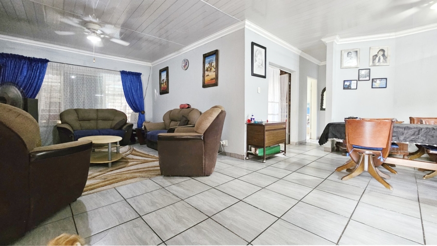 3 Bedroom Property for Sale in Falcon Ridge Gauteng