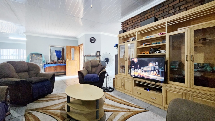 3 Bedroom Property for Sale in Falcon Ridge Gauteng