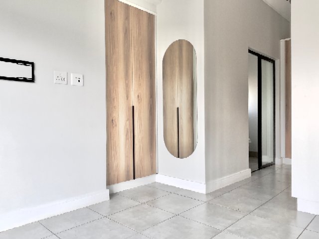To Let 2 Bedroom Property for Rent in Waterfall Gauteng