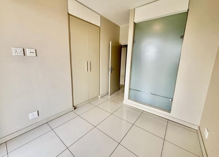 To Let 2 Bedroom Property for Rent in Rosebank Gauteng