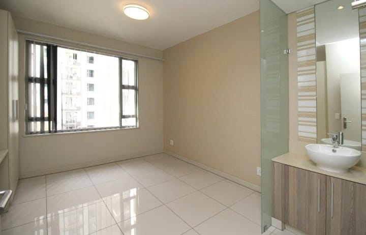 To Let 2 Bedroom Property for Rent in Rosebank Gauteng