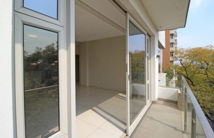 To Let 2 Bedroom Property for Rent in Rosebank Gauteng