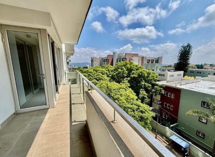 To Let 2 Bedroom Property for Rent in Rosebank Gauteng