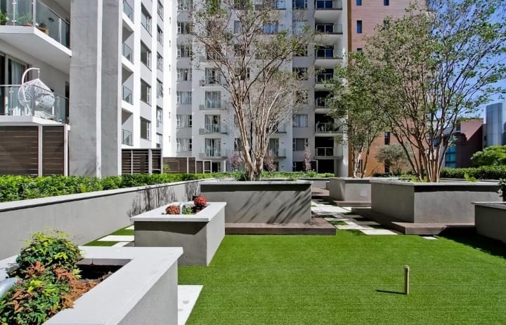 To Let 2 Bedroom Property for Rent in Rosebank Gauteng