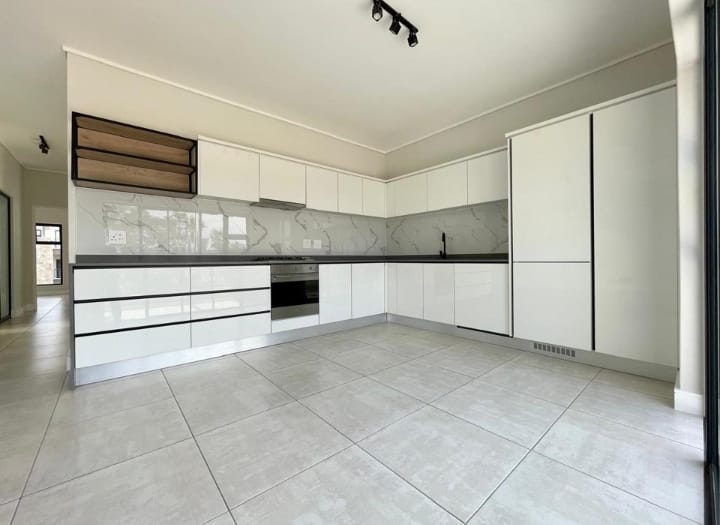 To Let 3 Bedroom Property for Rent in Waterfall Gauteng