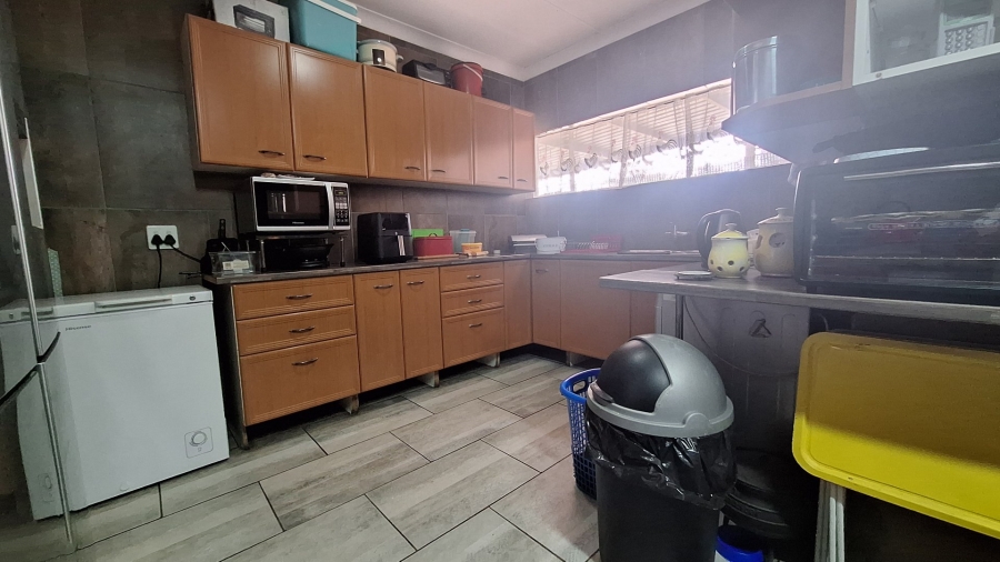 3 Bedroom Property for Sale in Rothdene Gauteng
