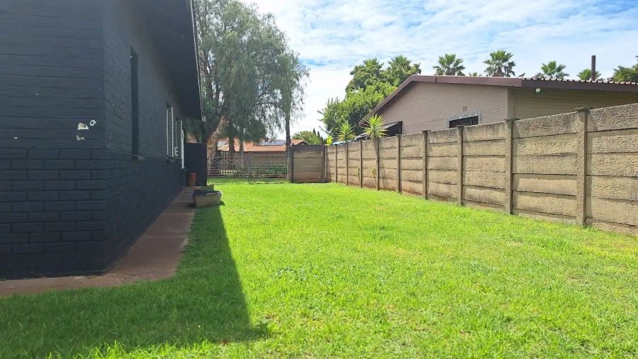 3 Bedroom Property for Sale in Rothdene Gauteng
