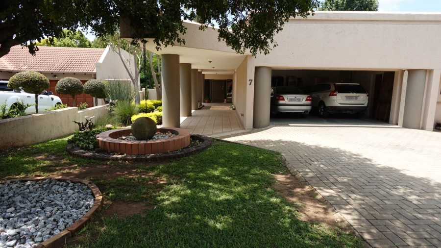 3 Bedroom Property for Sale in Silver Lakes Gauteng