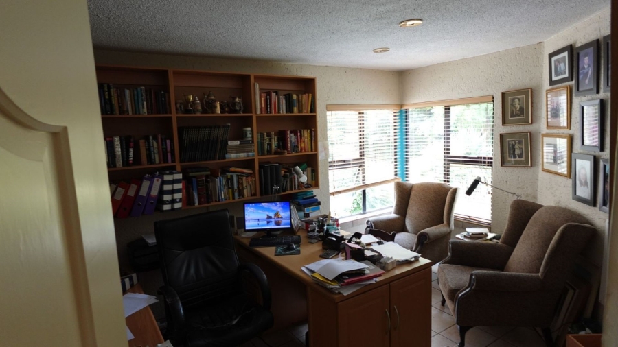 3 Bedroom Property for Sale in Silver Lakes Gauteng