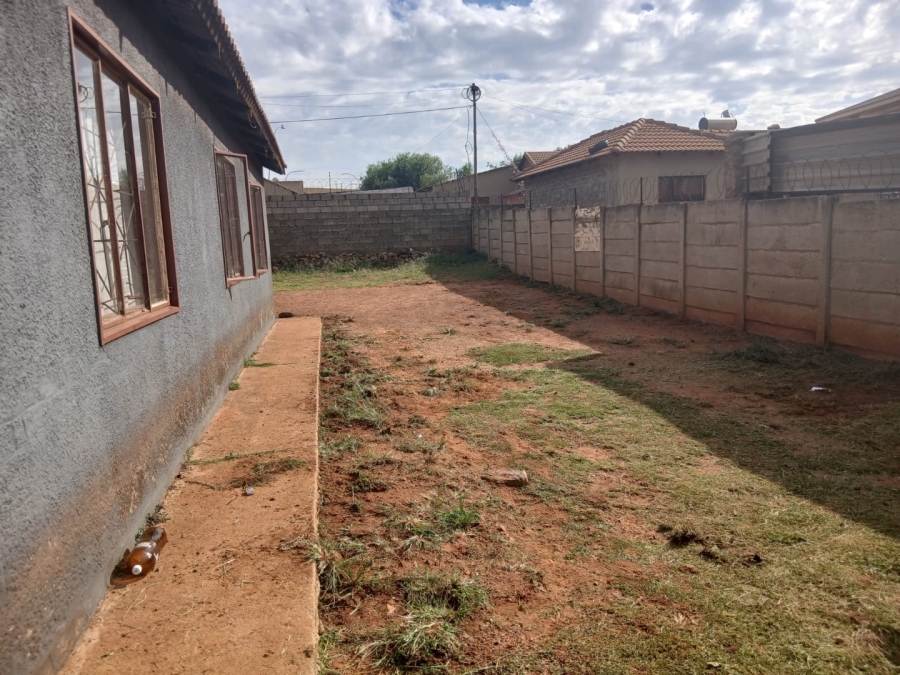 3 Bedroom Property for Sale in Lenasia South Gauteng