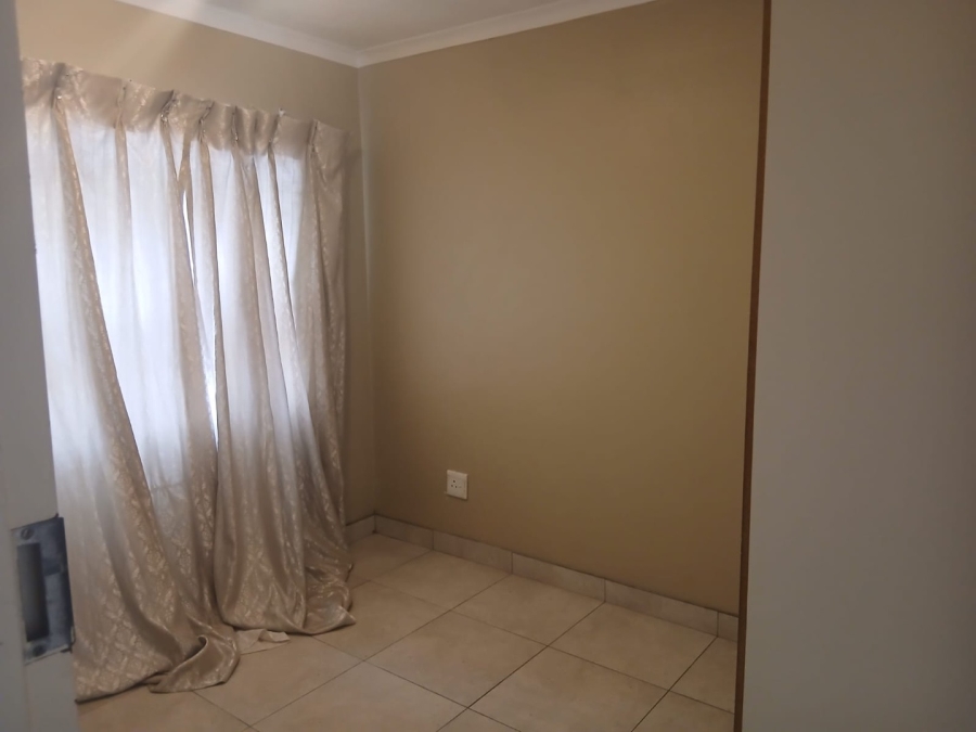 3 Bedroom Property for Sale in Lenasia South Gauteng
