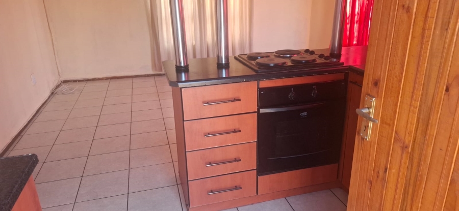 To Let 3 Bedroom Property for Rent in Lotus Gardens Gauteng