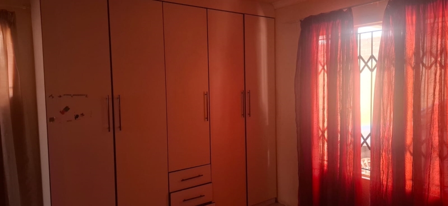 To Let 3 Bedroom Property for Rent in Lotus Gardens Gauteng