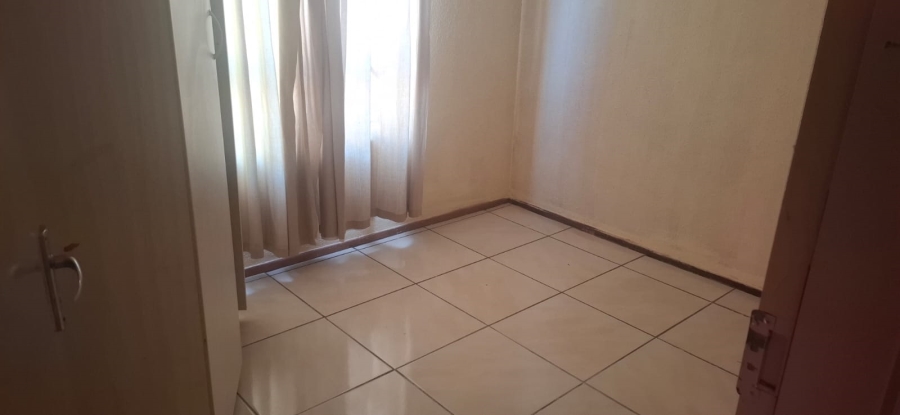To Let 3 Bedroom Property for Rent in Lotus Gardens Gauteng
