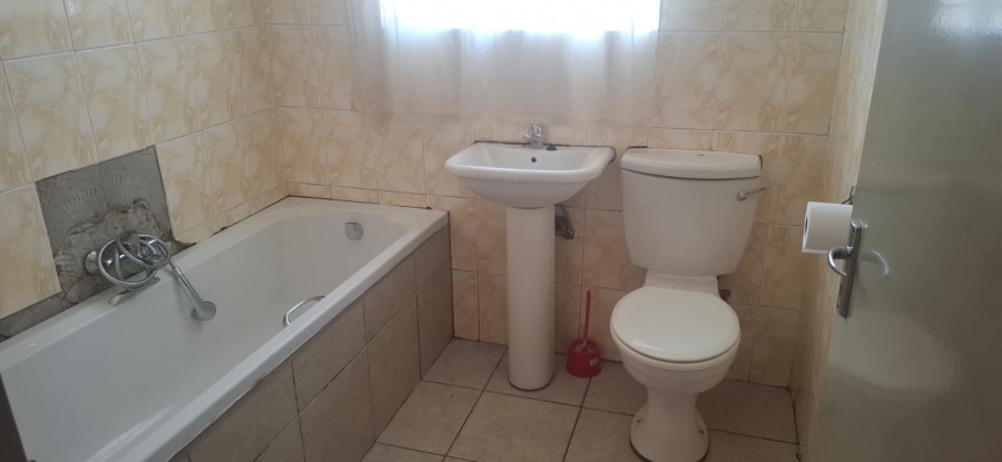 To Let 3 Bedroom Property for Rent in Lotus Gardens Gauteng
