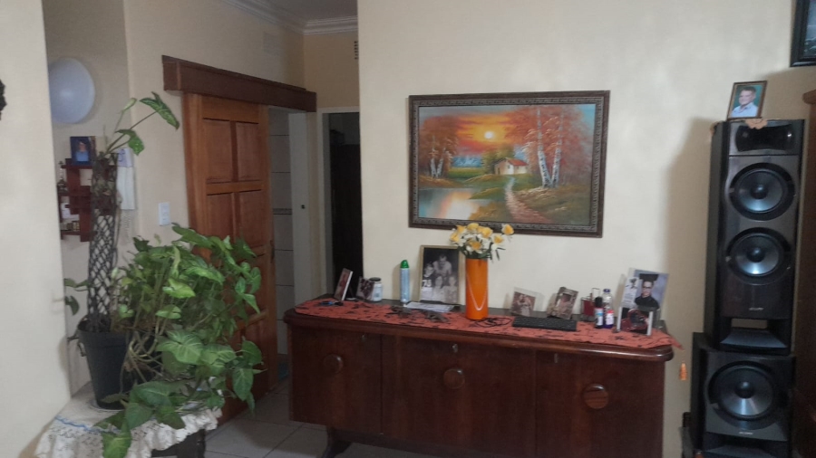 2 Bedroom Property for Sale in Vanderbijlpark CW 3 Gauteng