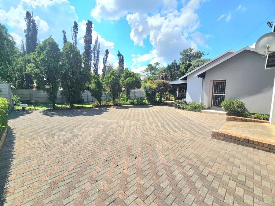 3 Bedroom Property for Sale in Bloubosrand Gauteng