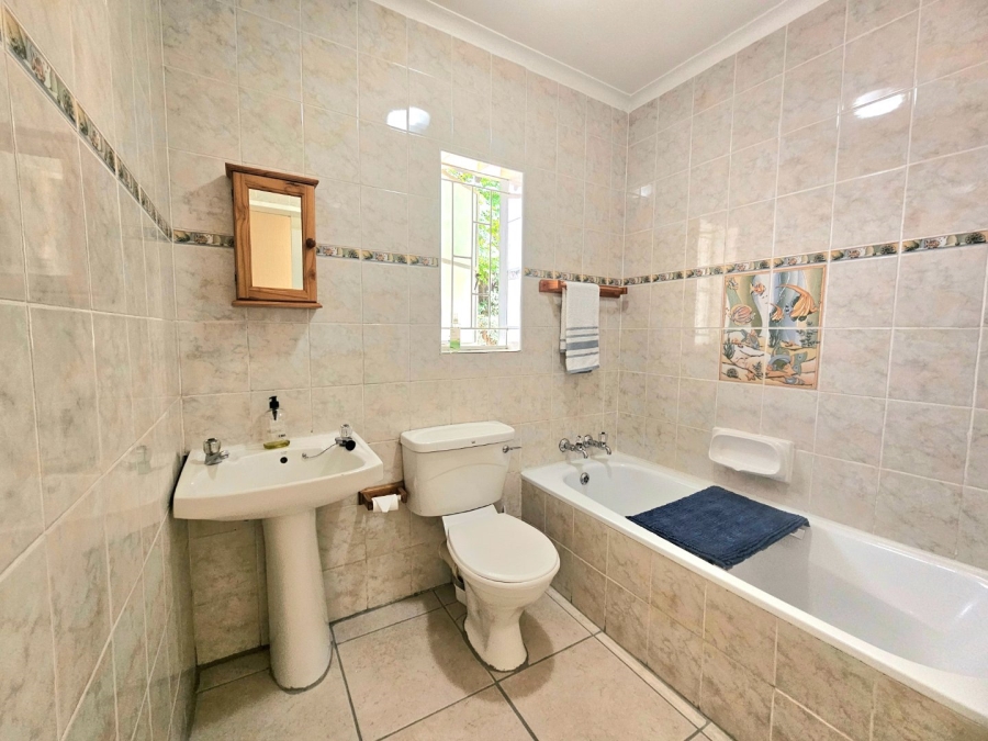 3 Bedroom Property for Sale in Bloubosrand Gauteng