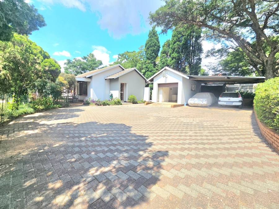 3 Bedroom Property for Sale in Bloubosrand Gauteng