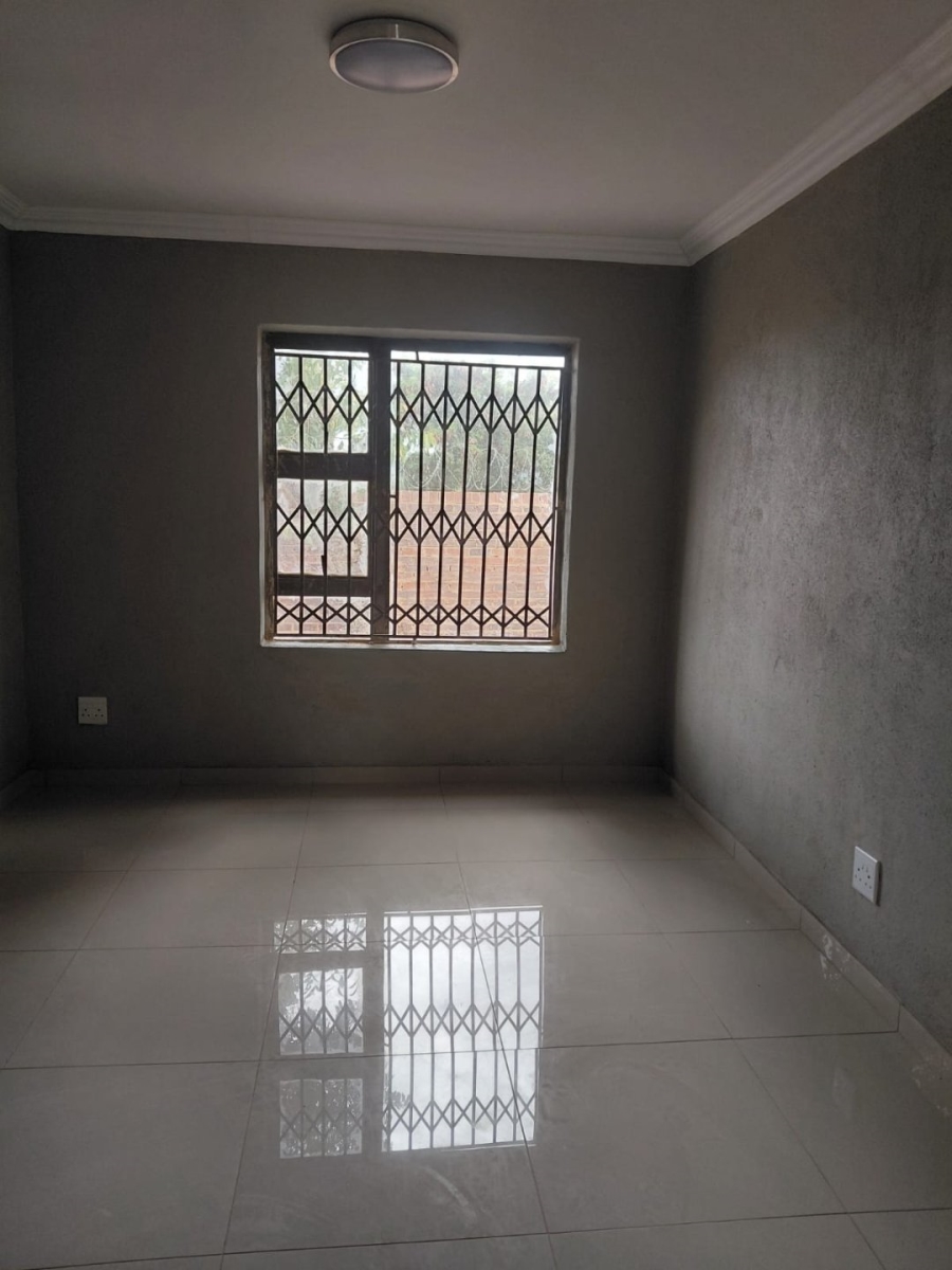 To Let 2 Bedroom Property for Rent in Chantelle Gauteng