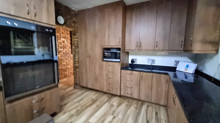 3 Bedroom Property for Sale in Bedworth Park Gauteng