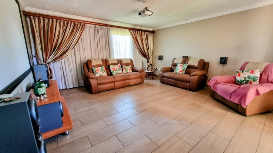 3 Bedroom Property for Sale in Bedworth Park Gauteng