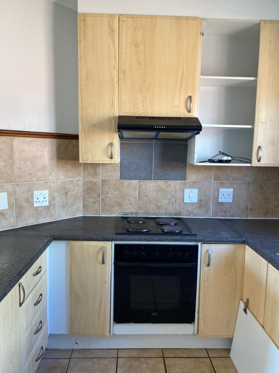  Bedroom Property for Sale in Equestria Gauteng