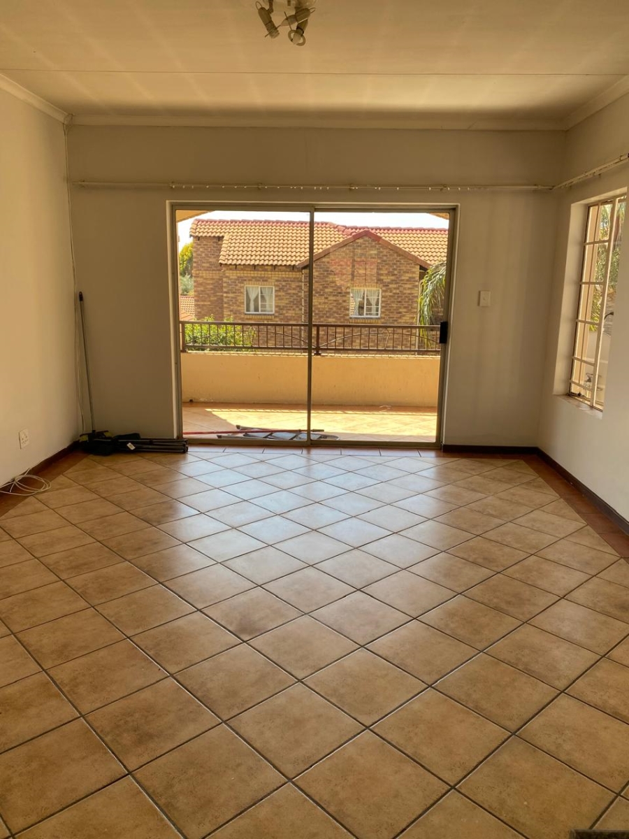  Bedroom Property for Sale in Equestria Gauteng