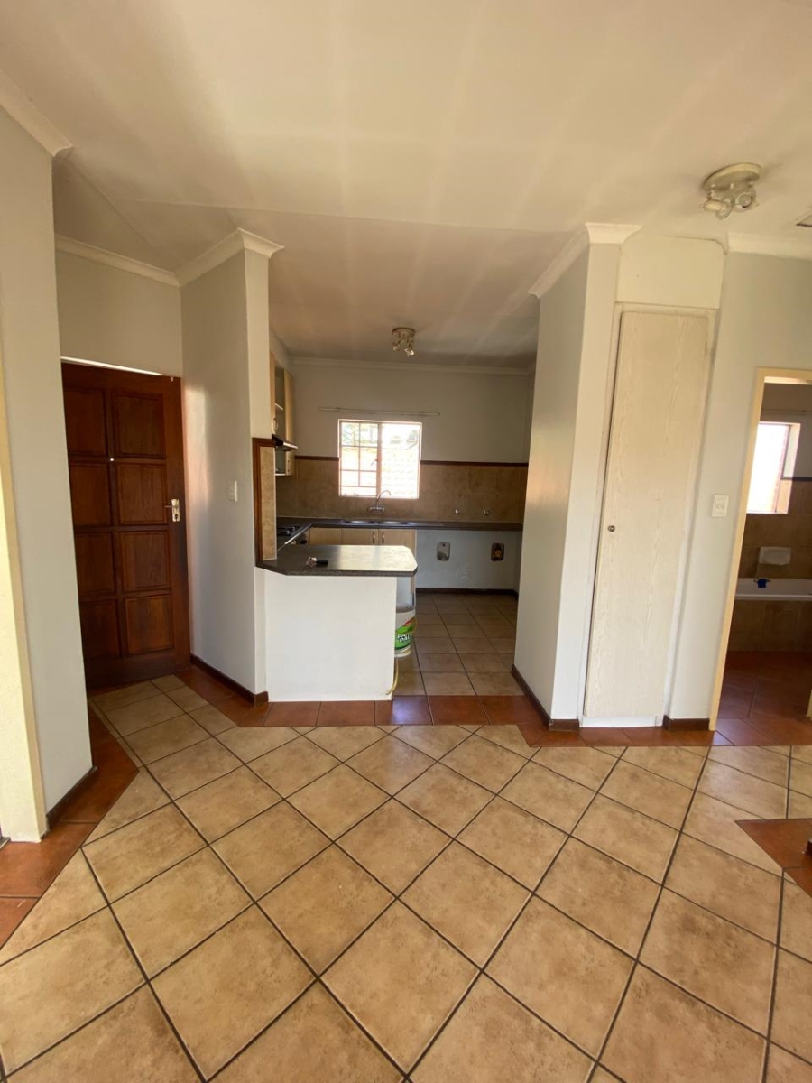  Bedroom Property for Sale in Equestria Gauteng